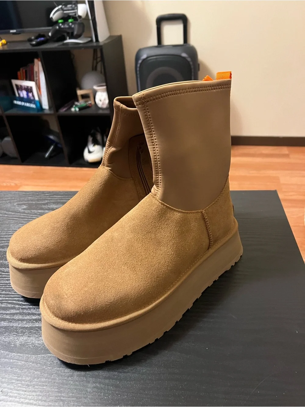 Women’s UGG Platform Boot in Tan Suede